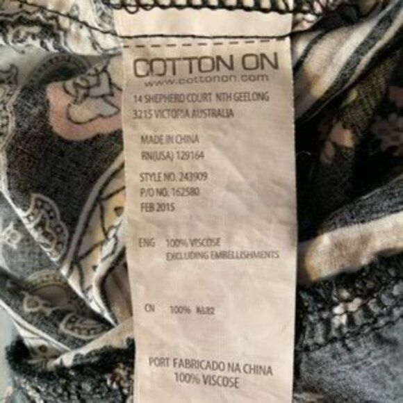 Cotton On Floral Romper size S - Picture 3 of 3